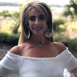 Meet your Posher, Cheryl